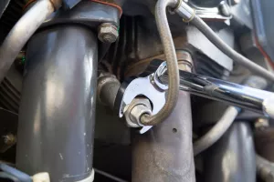 Wat zijn de meest voorkomende oorzaken van storingen in hydraulische systemen?