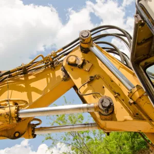 What Causes Hydraulics Cylinders to Leak?